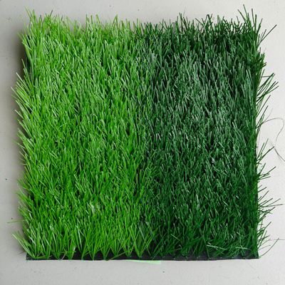 50 mm Pfahlhöhe Grünes künstliches Gras mit hoher Dichte und ausgezeichneter Textur Für Sport und Wettkampffelder