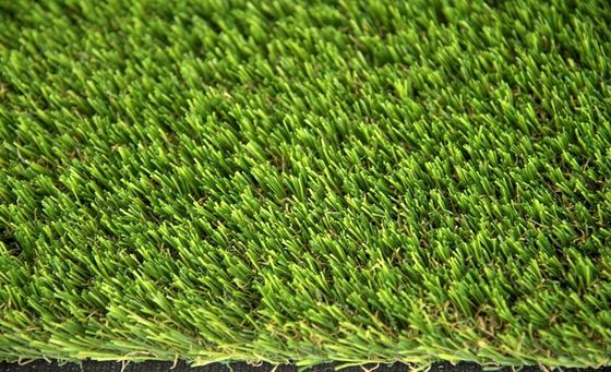 Qualität  High Density Hybrid Artificial Grass Indoor / Outdoor Landscaping For Pets Mats 35mm Excellent Water Permeability usine