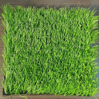 Qualität  40mm Pile Height Customized Sports Artificial Turf With 150 Stitches/M And 9450 Density usine