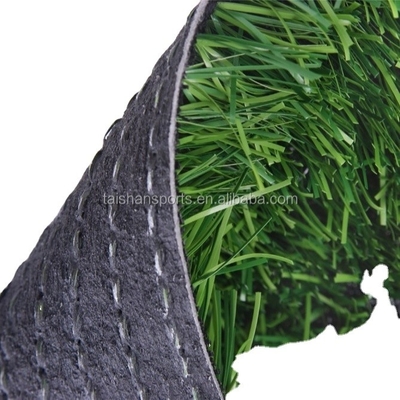 20 mm Höhe 140 Stiche/M Synthetische Sportgrünes Gras muss mit Gummi Granulat gefüllt werden