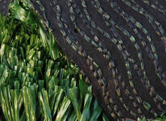 13mm Olivengrün Tennis Kunstnetzgras 3/16 Guage Fake Grass für das Verlegen von Fußballfeldern und Tierveranstaltungsorten