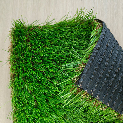 Landschaftliche Freizeit Nutzung von synthetischem Rasen ohne Füllung mit 260 Stichen/M 50 mm Pfahlhöhe mit geradlinigem und gekrümmtem Gras