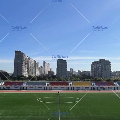 60 mm FIFA-zertifizierter Fußball-Künstlicher Rasen für Outdoor-Sport Felder mit individuellen Farben dtex und Dichte geringe Wartung