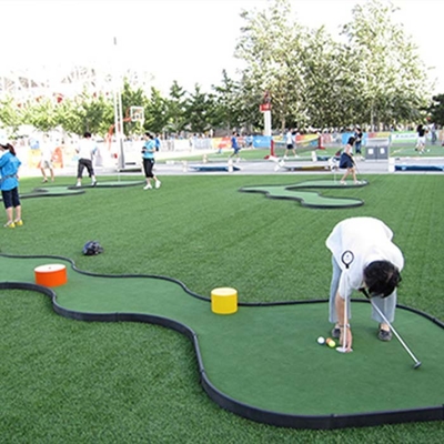 Green Golf Kunstrasen Dtex 6000 15mm Kunstrasen mit gebogenen Fasern für Sport und Garten