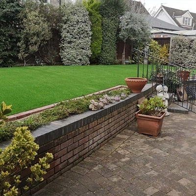 30 mm Füllstofffreies künstliches Gras 15000 Detx künstliches grünes Rasen mit geringer Wartung und hoher Haltbarkeit