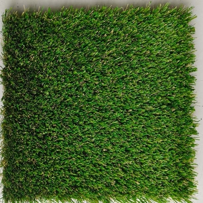 Drei Arten von Rasenformen gemischt 38mm Outdoor Grün künstliches Gras mit geringer Wartung und ausgezeichneter Textur