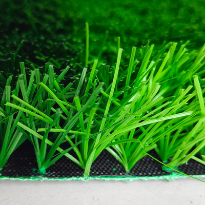 50 mm Pfahlhöhe Grünes künstliches Gras mit hoher Dichte und ausgezeichneter Textur Für Sport und Wettkampffelder