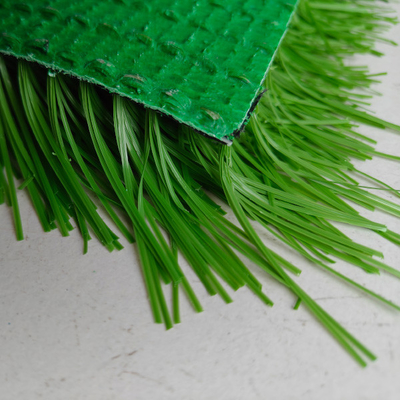 Künstlicher Sport Grünes Gras 50mm UV-Widerstand mit PP+Leno-Hintergrund und grünem SBR Latex