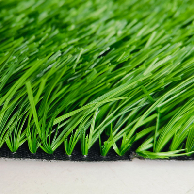 60 mm Kunstfußballgras Einfache Installation PE-Material Astro-Gras für Fußballfeld und Outdoor-Aktivitäten