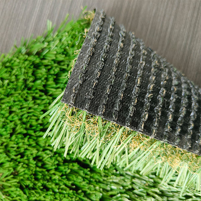 40 mm 14600 Dtex Landschaftsgestaltung Falsch künstlicher grüner Rasen mit Perforations-Drainage-Löchern und PU-Klebstoff