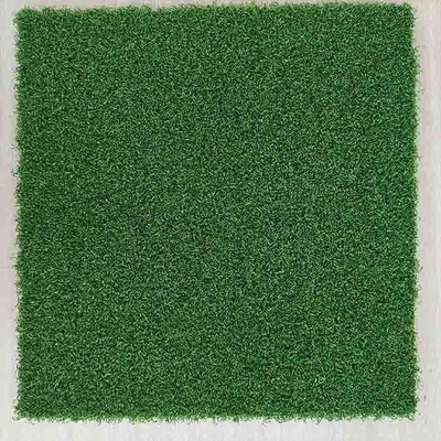 15mm Golf-Künstlicher Rasen hohe Leistung mit hoher UV-Widerstandsfähigkeit, flache Oberfläche und weiches Gefühl