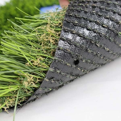10 mm-50 mm Landschaftsgestaltung Teppichgras Zertifiziertes synthetisches Rasen Qualität künstliches Gras für den Garten