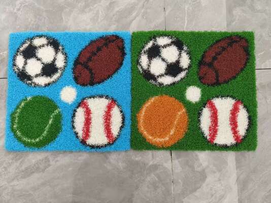 Abgebildeter Kunstrasen Abgebildeter Kunstrasen 40mm Fußballrasen Kundenspezifische Logos
