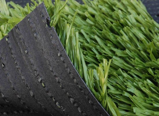 Grüner Fußball Kunstrasen Dtex 11200 mit CPP+LENO-Rücklage und SBR-Latex-Beschichtung